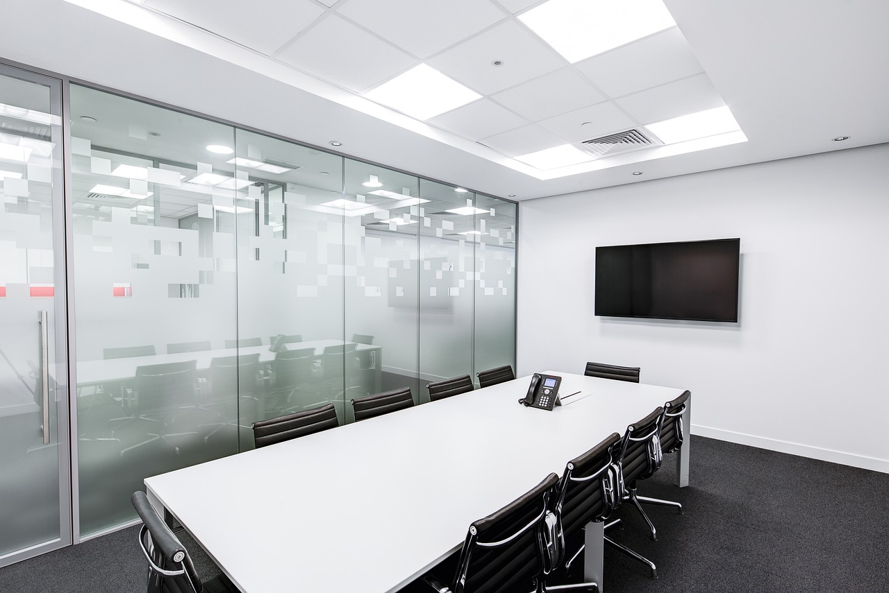 meeting-room-730679_1280.jpg